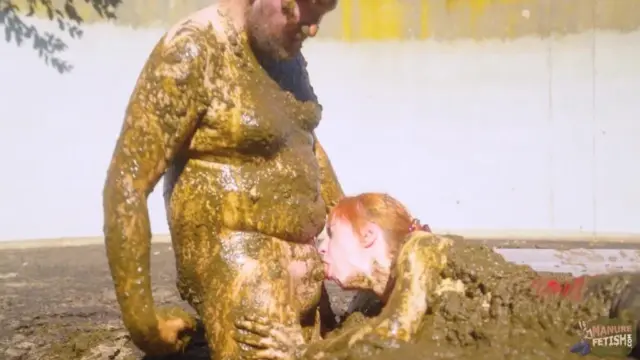 Lyndra Lynn Franky Fucking In The Slurry Pit